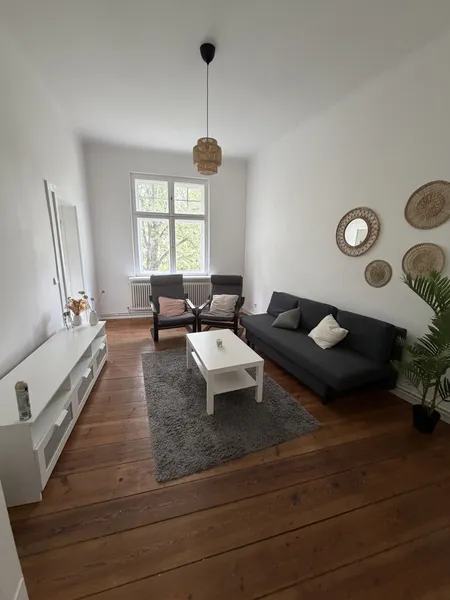 Helle 4-Zimmer-Wohnung mit Einbauküche in Berlin Spandau — photo 1